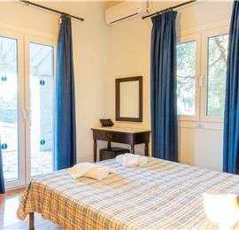 3 bedroom villa with pool in Kassiopi, Corfu, sleeps 6